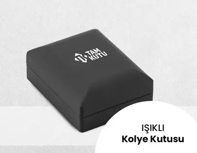 Siyah Klasik Işıklı Kolye Kutusu